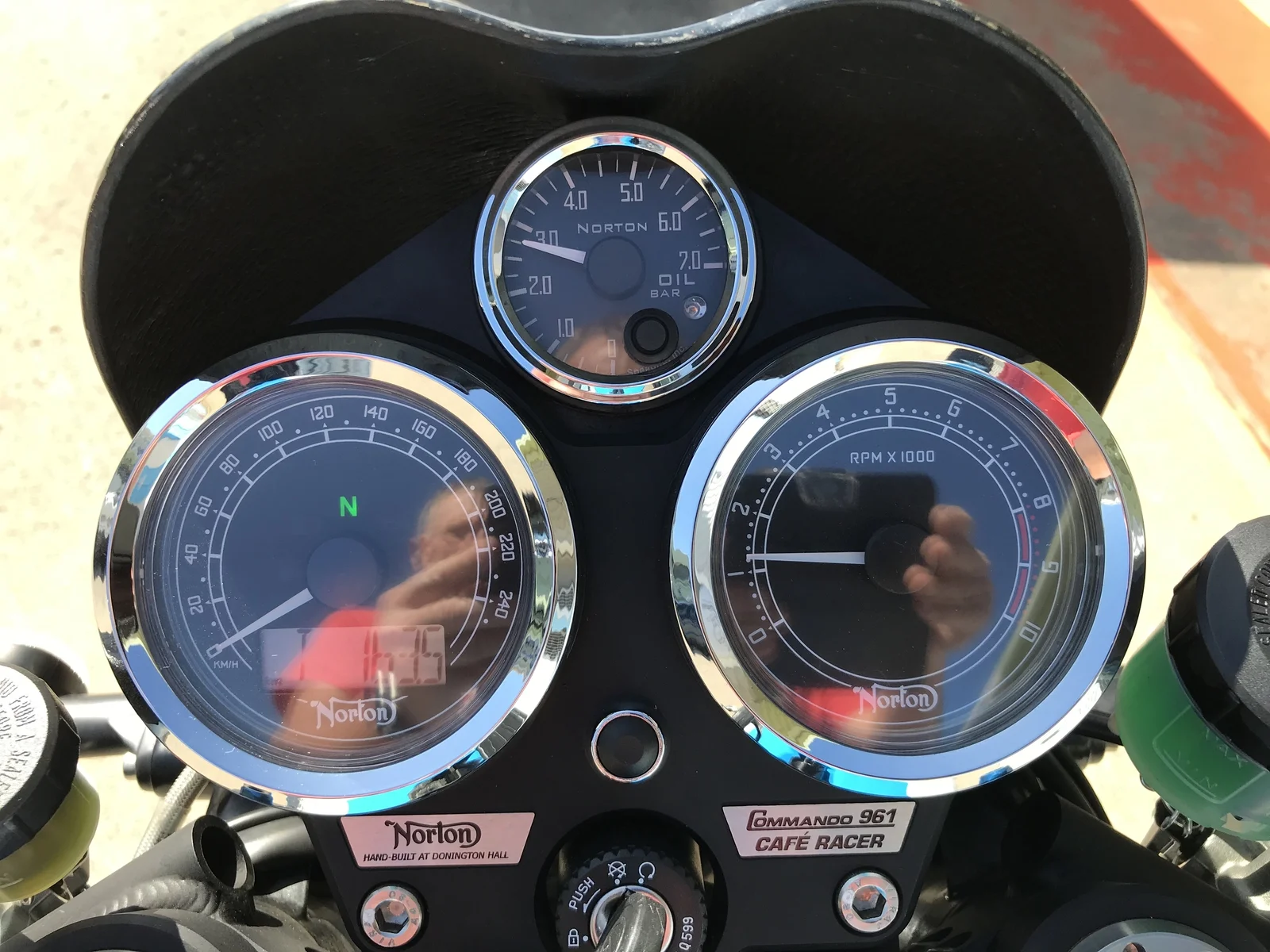 961 Oil Pressure Gauge