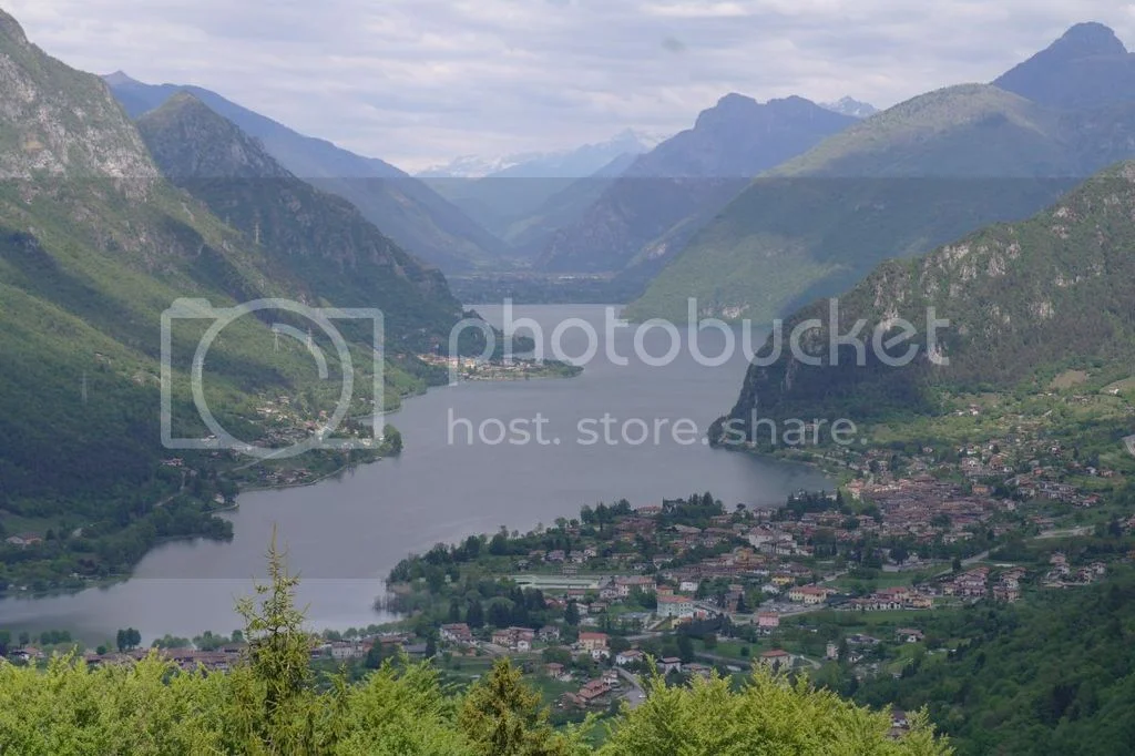 Pictures of your Norton Commandos