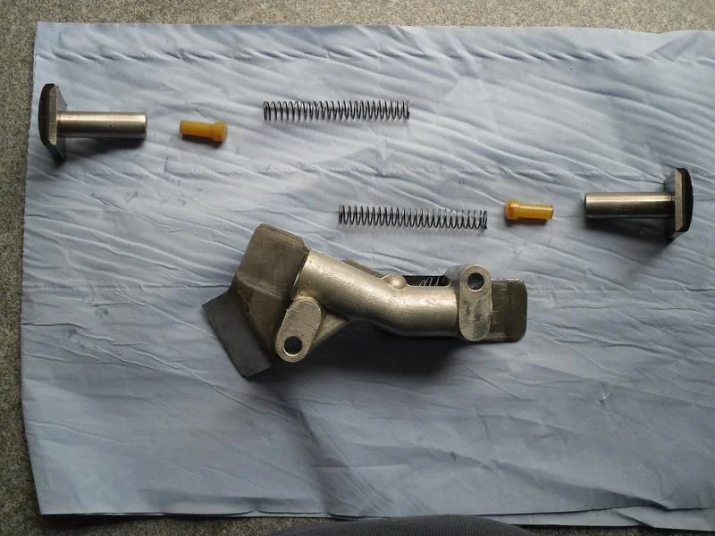 primary chain hydraulic tensioner assembly doesnt make sense