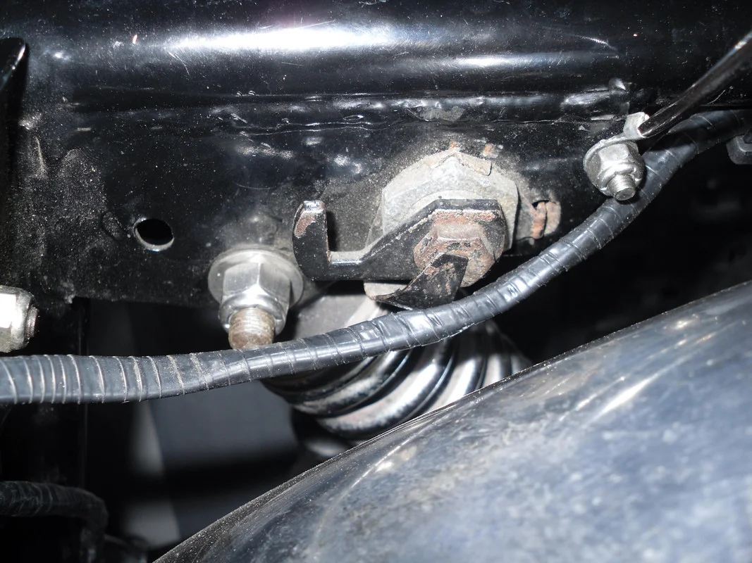 Mark III Seat attachment photos needed