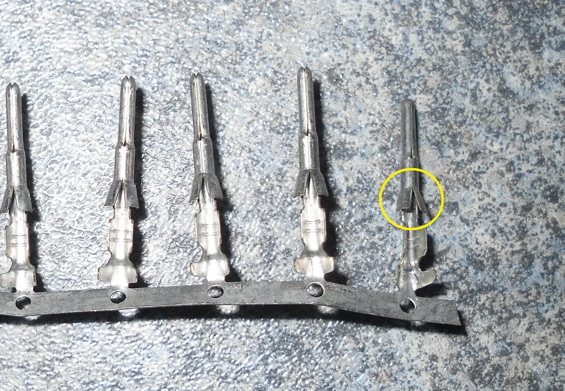 Mk3 Wire harness connectors - 4 pin needed