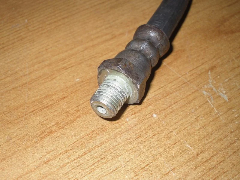 Making front brake hose from Venhill parts