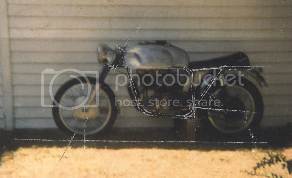 DUSTALL  II      Domiracer F bed .