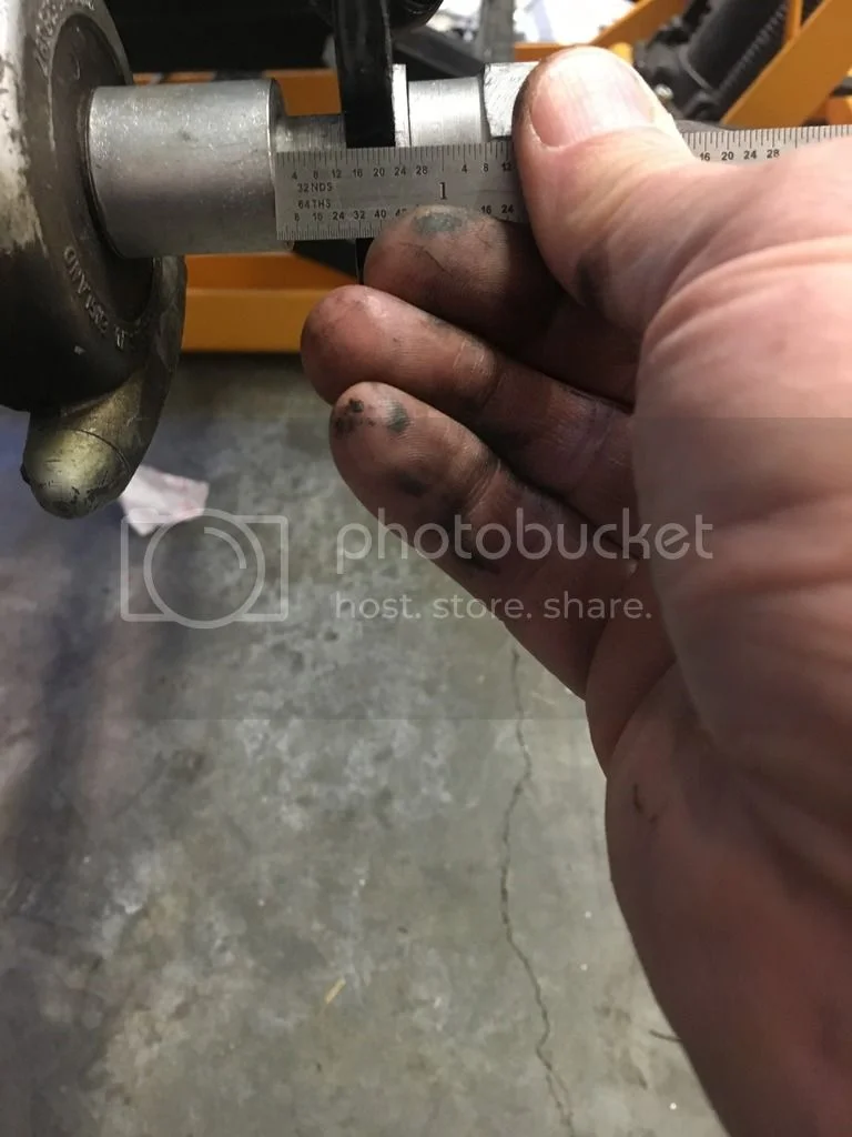 Measurement between swingarm fork legs N15