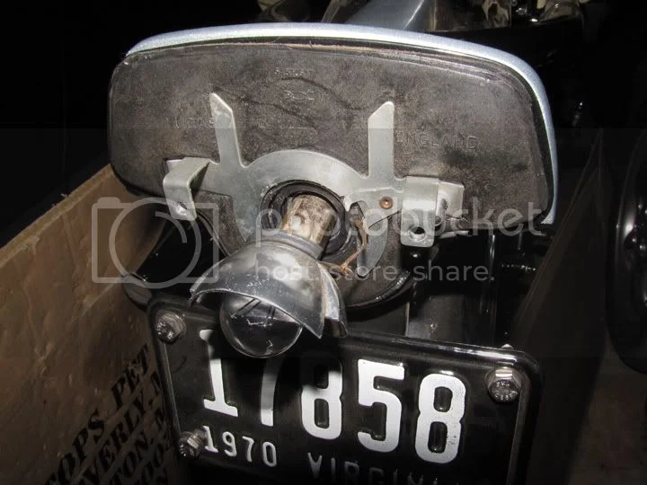 Tail lamp holder assembly