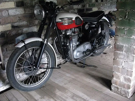 TW wrecks a perfectly good Commando etc.