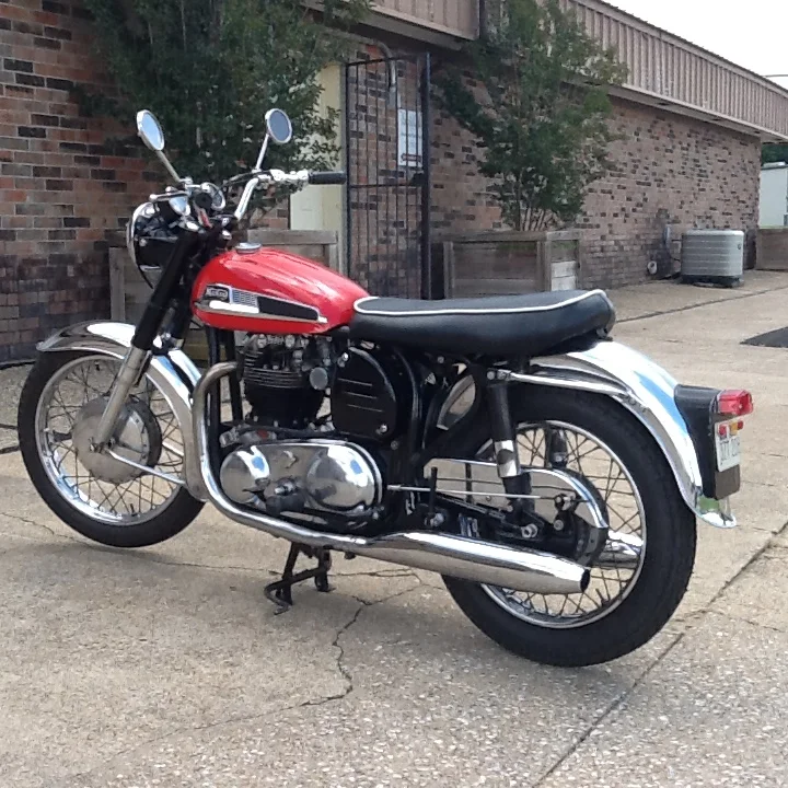 74 Commando, T120 Diamond, or Quit?