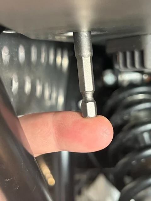 On the road Dominator 961 Tail Removal