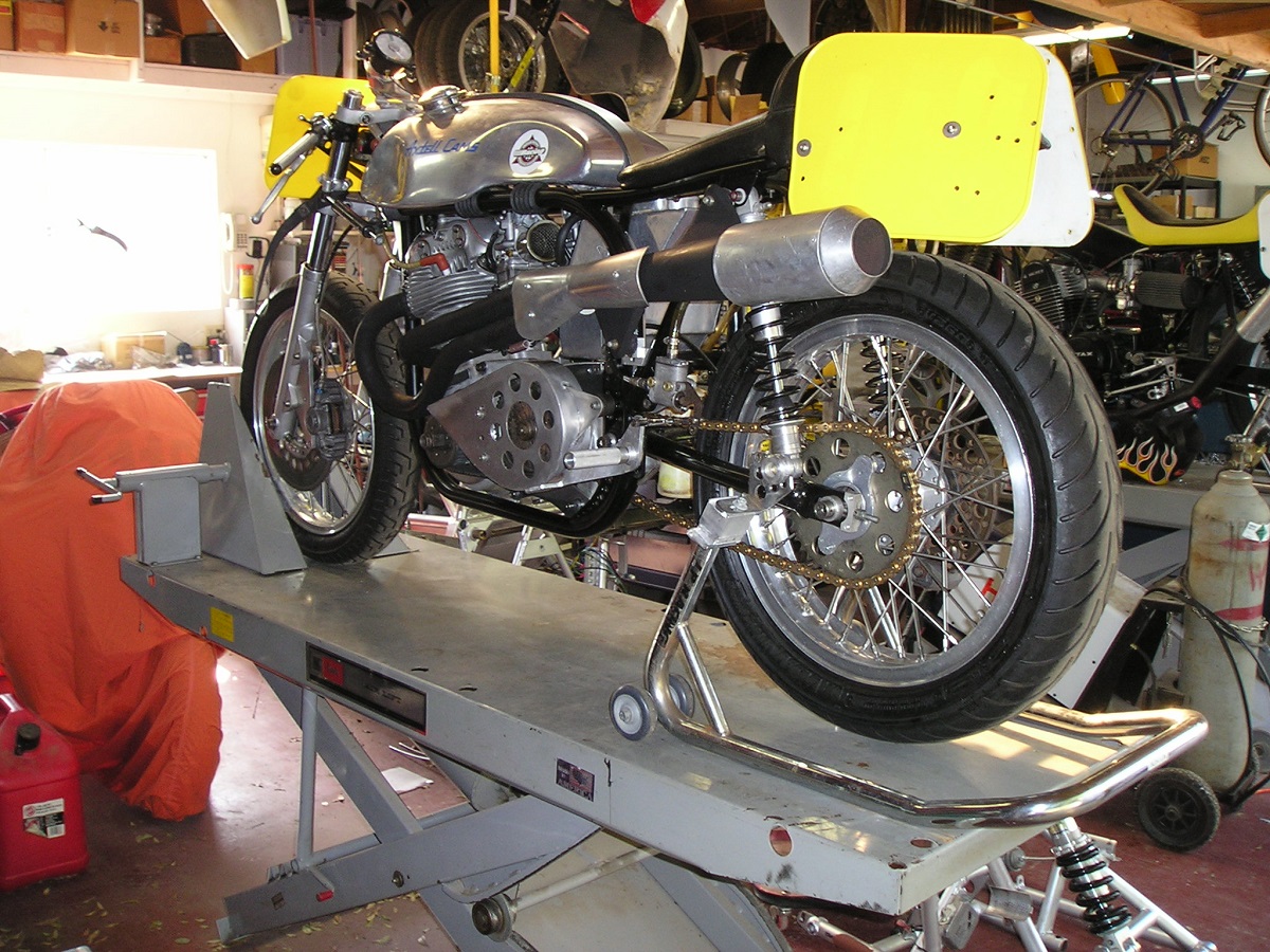 Photo Contest - Commando Engines in Other Chassis - Race Bikes