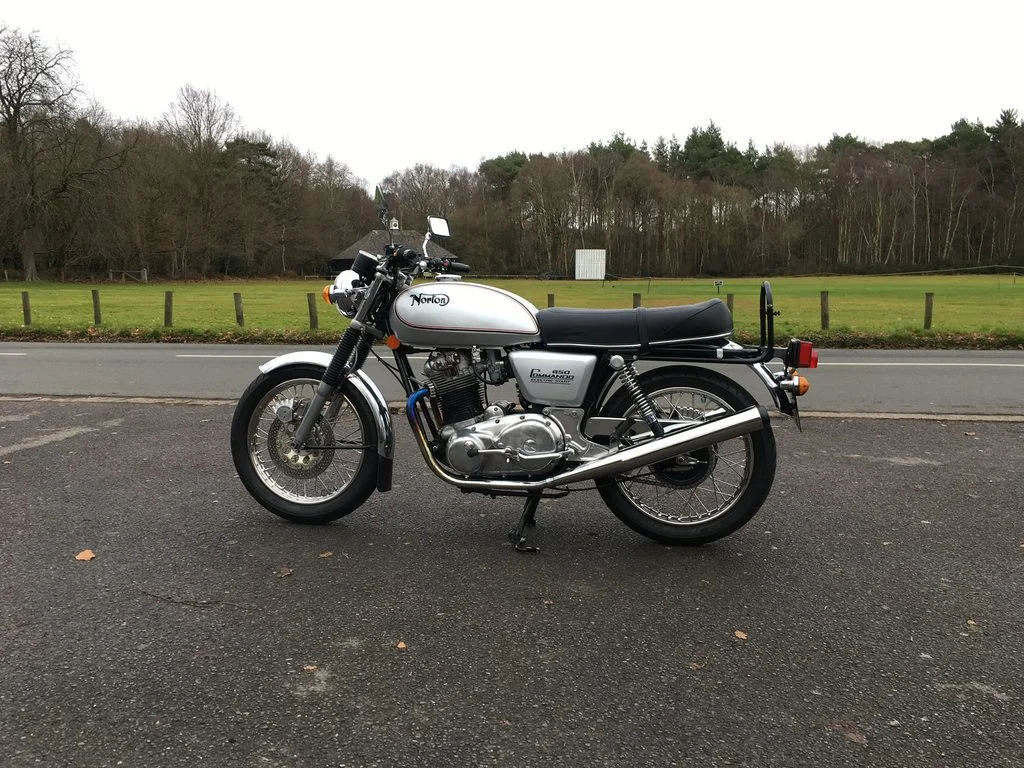 Pictures of your Norton Commandos