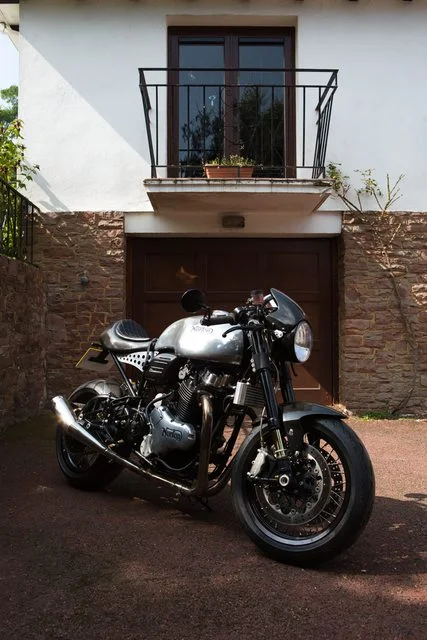 Pictures of your Norton 961