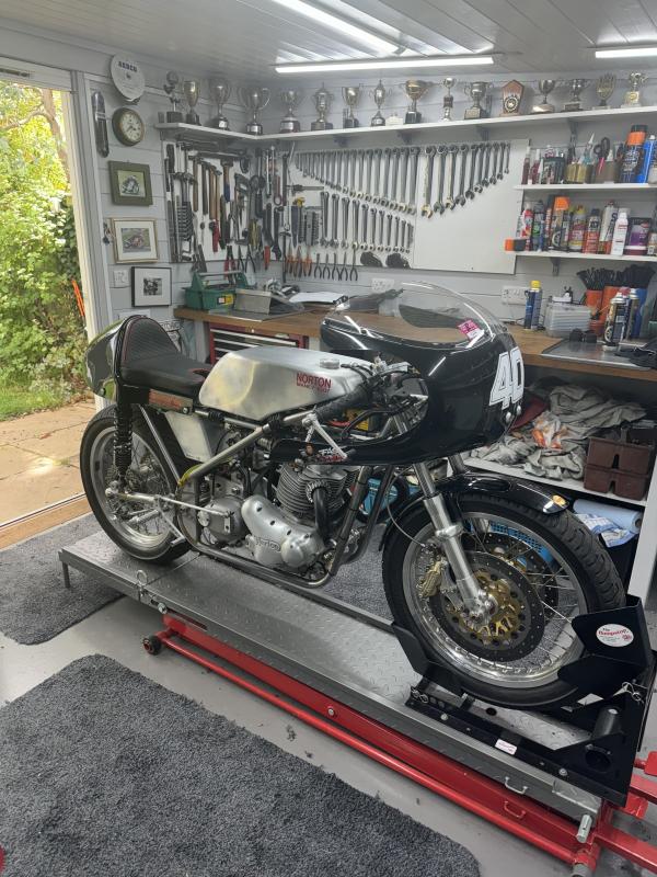 1972 Seeley 1007