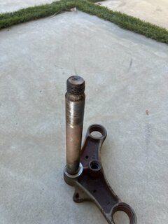 Please help with 71 Commando yoke removal technique Please help with 71 Commando yoke removal technique