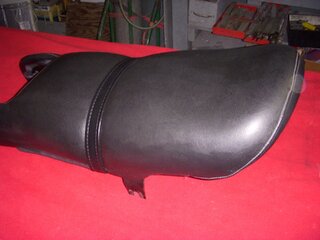 NORTON ORIGINAL FASTBACK SEAT