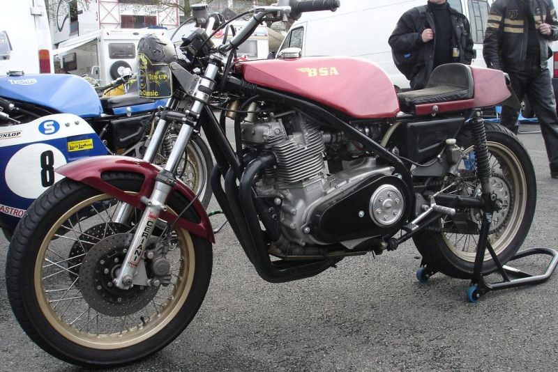 Bonneville or Commando. Which was better?