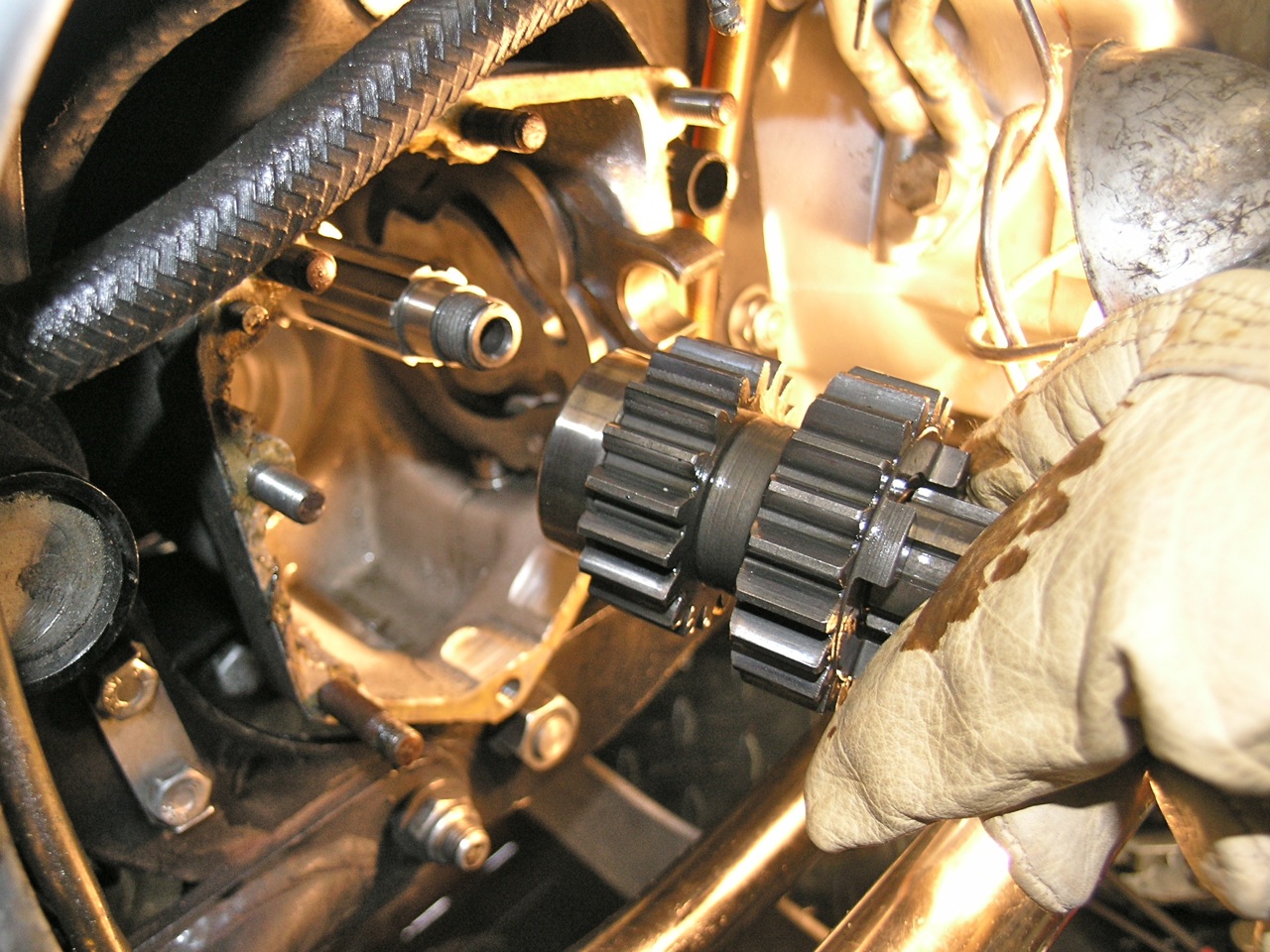 Layshaft BALL Bearing Upgrade - "in situ" - Techniques And Tips Help?