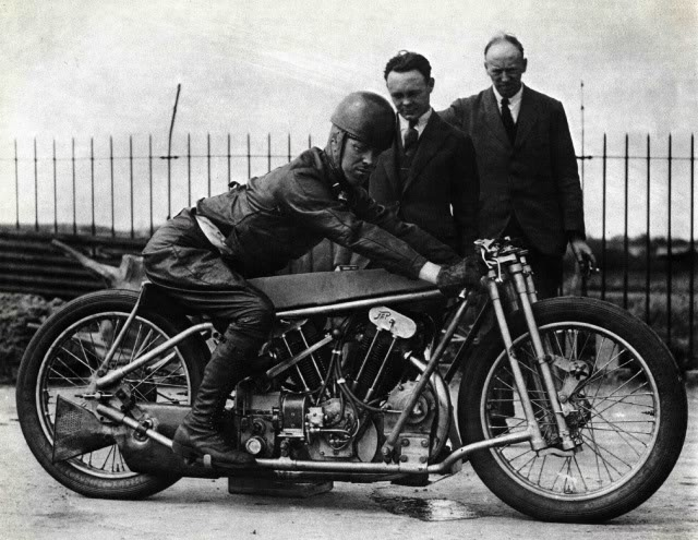 Bonneville or Commando. Which was better?