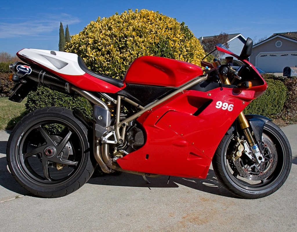 Ducati 996